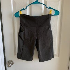Athleta Excursion Short 9"